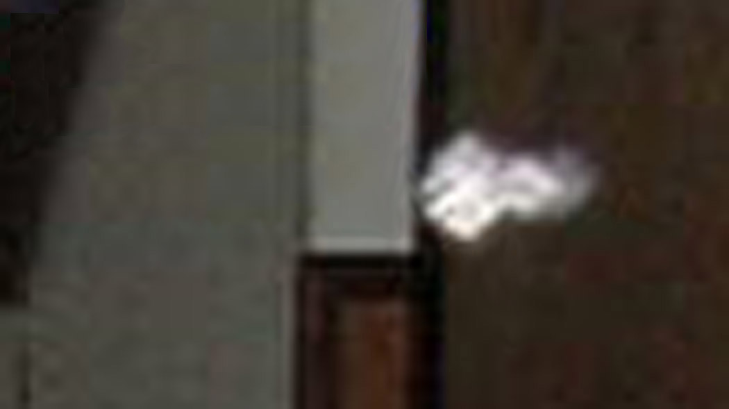 002_(c)2005d-stationary_orb